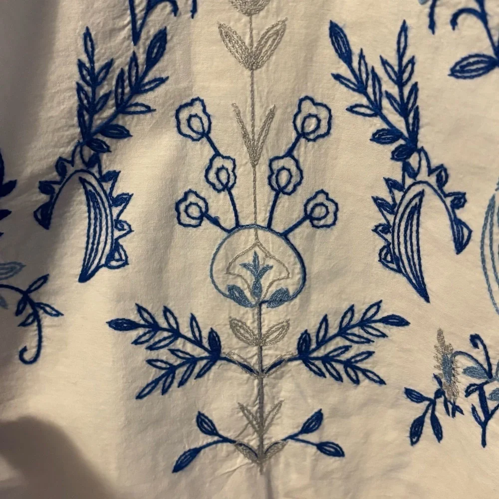 Adore white fabric